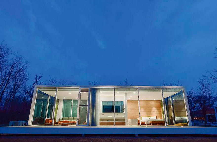 Glass curtain wall residential house in Ningxia, China