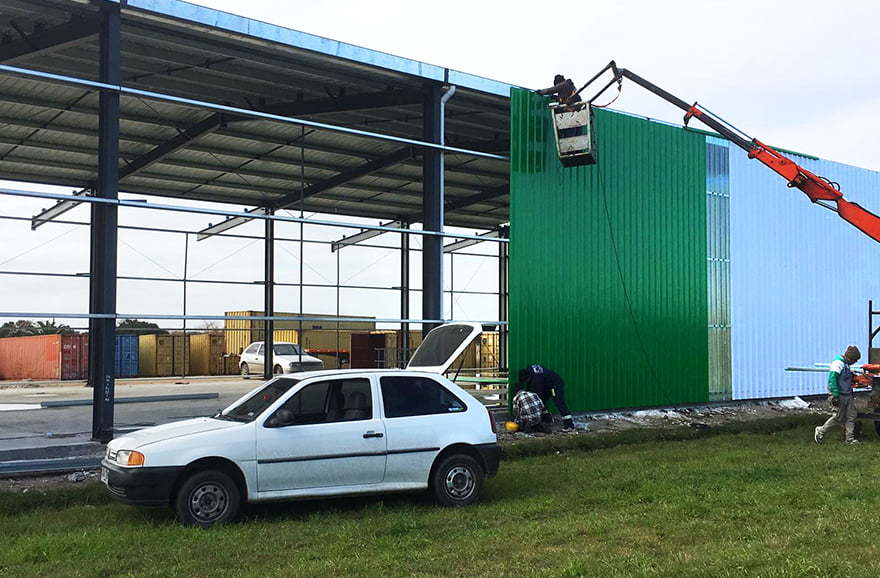 Steel structure logistic storage warehouse in Uruguay